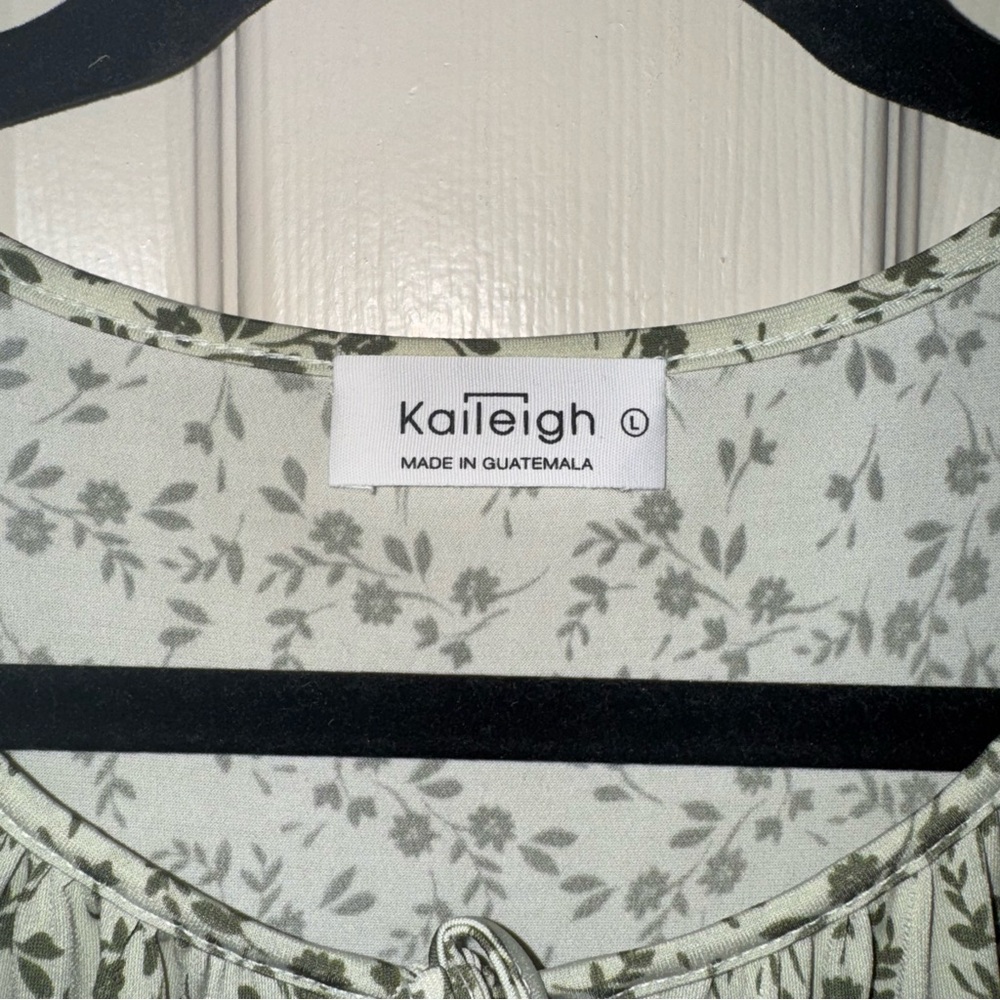 Kaileigh Green Floral Midi Dress - Picture 8 of 8